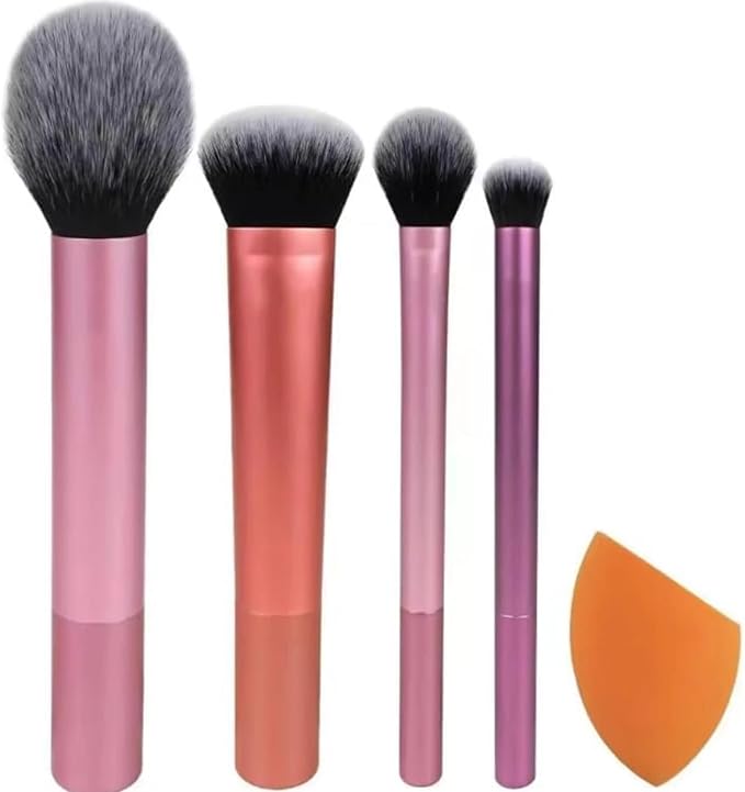 UR Everyday Essentials Makeup Brush Set, 4 Make-up Brushes and 1 Makeup Blender Sponges Kit, Soft Bristles for Blush, Eyeshadow, Foundation and Powder, Travel,4pcs Set - Image 2